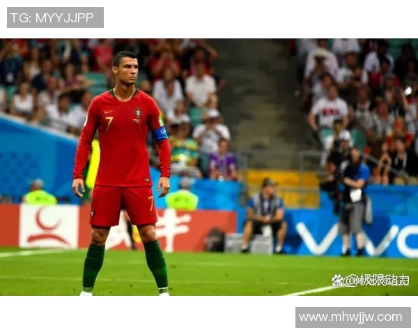 当传奇并肩微笑时世界为之沸腾足球巅峰巨星世纪同框瞬间